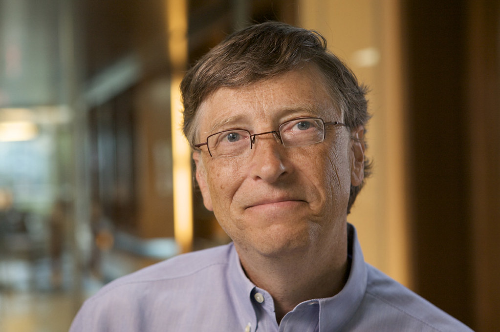 Bill Gates ainda mexe os cordelinhos na Microsoft 