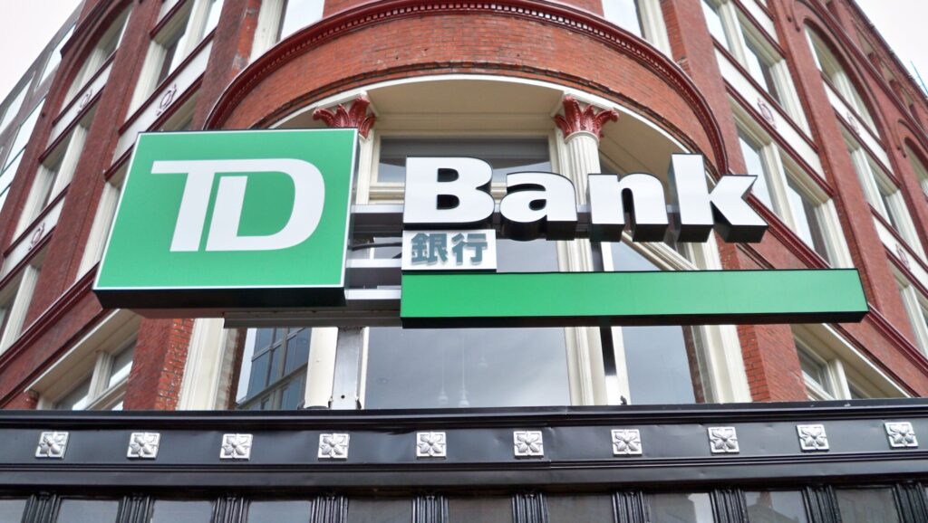 Lavagem de dinheiro, vales de oferta e conversas de bastidores. TD Bank paga maior multa da História do setor bancário americano